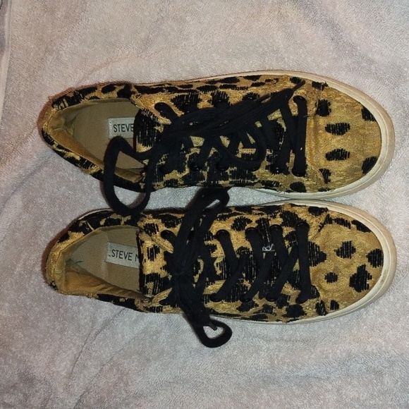 Steve Madden 'Bernie' Leopard Print Fabric Sneakers - Picture 1 of 8